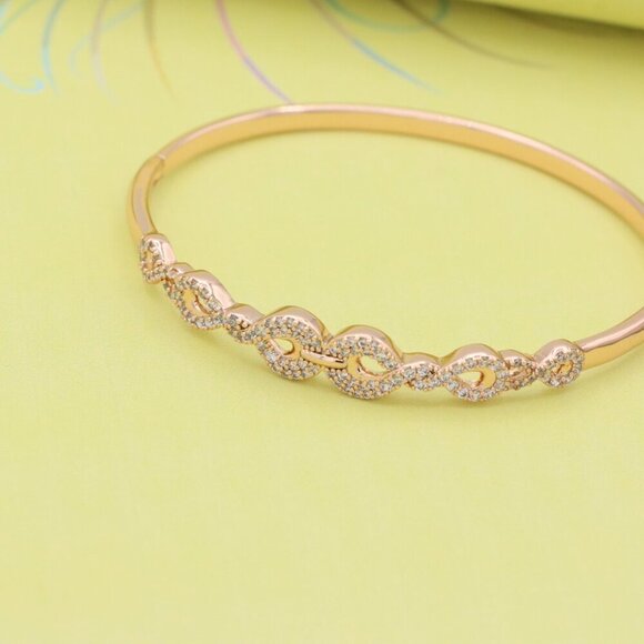 Elegant Rose Gold Bangle with Infinity Link CZ Design, XPBL0484 - Picture 4 of 11